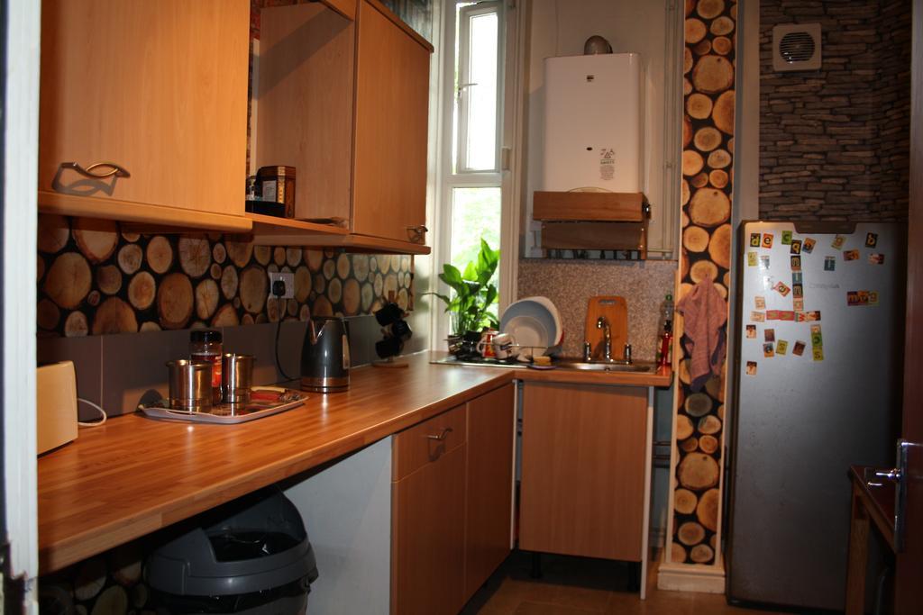 East Midlands Guesthouse Derby Exterior photo